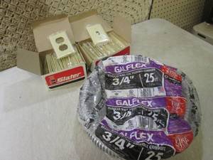 lot 93 image: (RMDR) Box of Outlet and Switch Cov...
