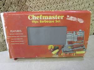 lot 107 image: (EW4) Chefmaster 19pc Barbeque Set...