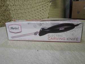 lot 109 image: (C-4) Parini Electric Carving Knife...