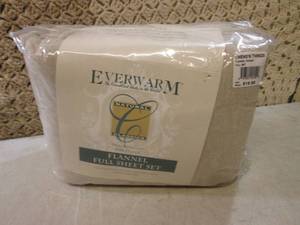 lot 110 image: (D-3) Flannel Full Sheet Set...