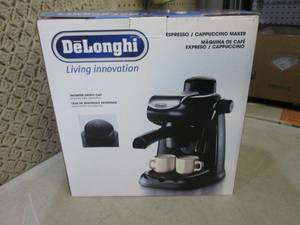 lot 114 image: (CSB) DeLonghi Espresso  Cappuccin...