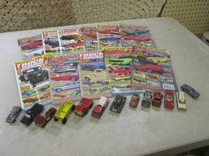lot 121 image: (CSB) Assorted Automobile Magazines...