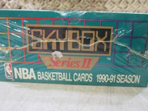 lot 168 image: (C-4) 1990-91 Skybox Series II NBA ...