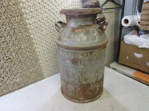 lot 209 image: (RMDR) Vintage Metal Milk Can with ...