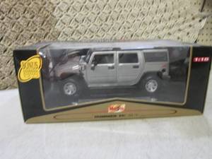 lot 213 image: (F-2) Maisto Die Cast Hummer H2 SUV...