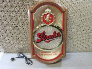 lot 253 image: (RM4) Vintage Lightup Strohs Beer ...