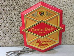 lot 256 image: (RM3) Vintage Lightup Grain Belt Be...