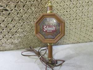 lot 257 image: (RM1) Vintage Small Lightup Schmidt...