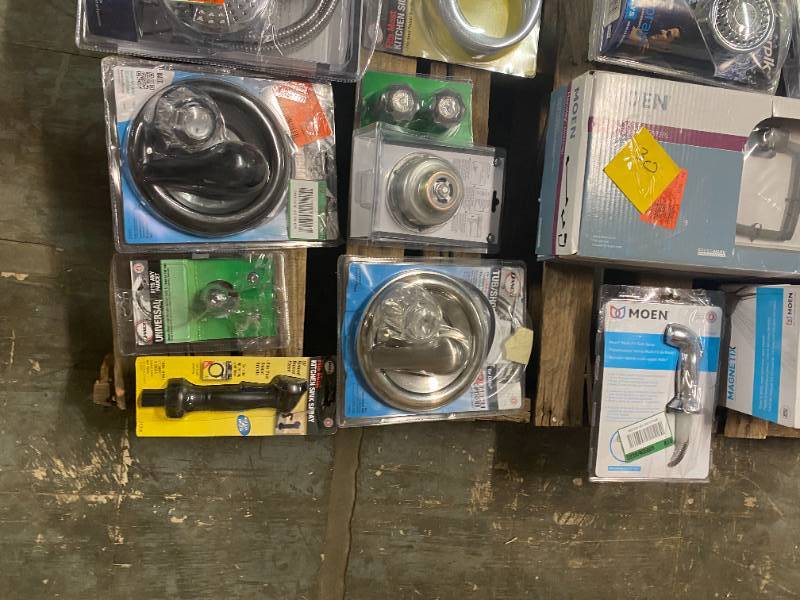 Lot of Moen Towel Bars, Shower Heads, and bathroom Decor