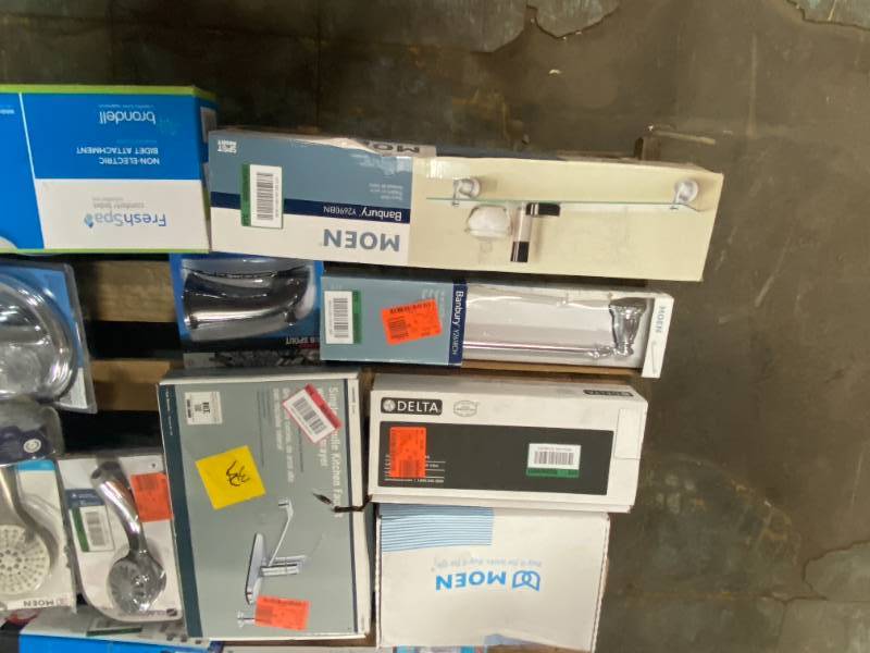 Lot of Moen, Danco, Delta Towel Bars, Shower Heads, and bathroom Decor