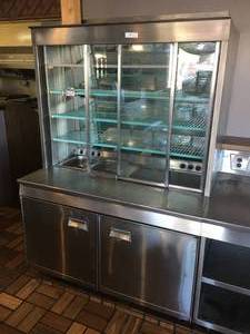 lot 34 image: Refrigerated Bakery Display Case and Cooler-Fully Functional