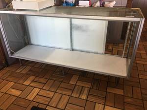 lot 70 image: Glass Display Case 72 x 21 x 37