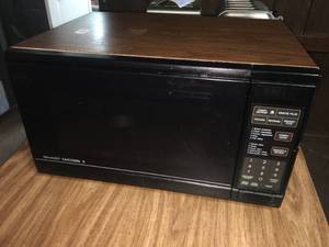 lot 74 image: Sharpe Microwave-Fully Functional