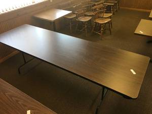 lot 116 image: 8 Wood Folding Table