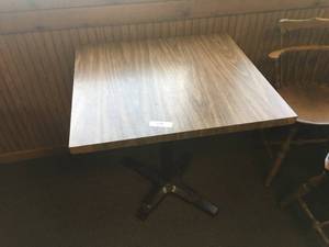 lot 117 image: 30 x 30 x 27 Steel Base Wood Top Table