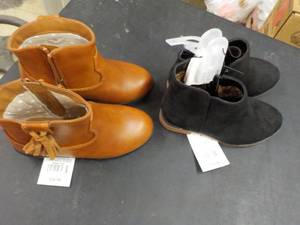 Girls Size 9 Boots...