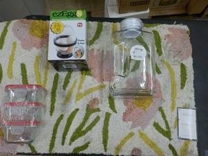 Kitchen Goods Lot...