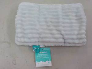 Pillowfort Kids Weighted Lap Pad...