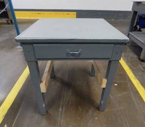 Heavy Duty Industrial Wood Work Bench With Drawer