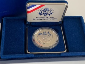 United States Constitution Collectible Coin (1787- 1987)