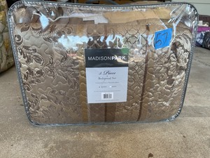 Madison Park Bellagio 5-Pc. Quilted Queen Bedspread Set