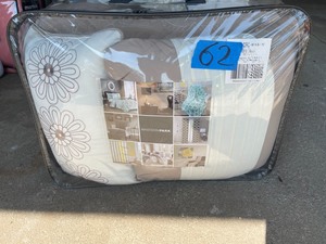Madison Park Ashbury 5-Piece Quilted Queen Bedspread Set