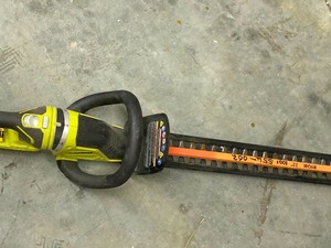 lot 72 image: ONE 18V 22 in. Cordless Battery Hedge Trimmer (Tool Only)