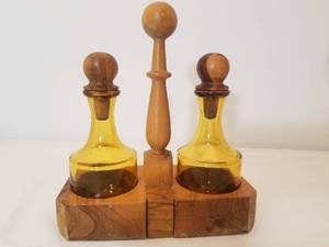 Vintage Oil & Vinegar