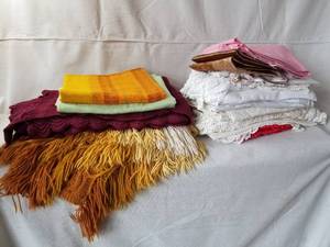 Vintage Crochet & Linens