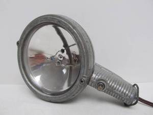 lot 21 image: Old Vintage LOYAL Electric 600 Series Handheld Light
