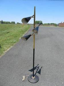 lot 165 image: Mid Century Black & Brass Conical Shade Floor Lamp