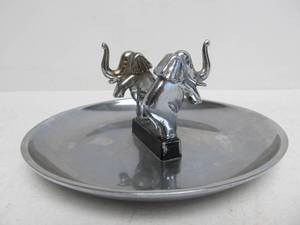 lot 68 image: Vintage Deco Chrome Hamilton Pincherette Elephant Ashtray
