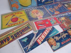 lot 81 image: Original Antique Unused Fruit Crate Labels