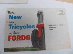 lot 88 image: Lot of Vintage 1950s FORD TRACTOR Dealer Brochures