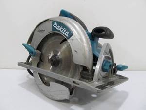 lot 199 image: Working MAKITA Model 5007MG Circular Saw - 7 14 Blade