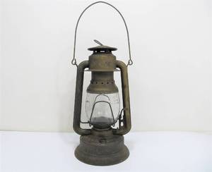 lot 312 image: Antique Farwell Ozmun Kirk Lantern