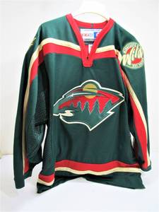 lot 323 image: Quality CCM Minnesota Wild Hockey Jersey - Size Large