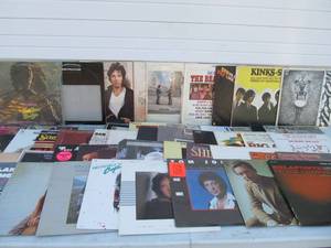 lot 354 image: Lot of Approx 50 Assorted Vintage Vinyl Records #2