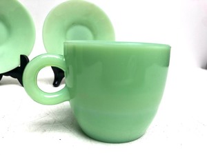 lot 363 image: 2 Vintage JADEITE Coffee Cups & Matching Saucers