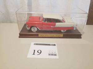 lot 19 image: 118 Scale 1955 Chevrolet Bel Air Coupe Die-cast Metal Replica Model