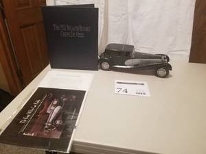 lot 74 image: 116 Scale 1931 Buggati Royale _cup De Ville Die-cast Metal Replica Model by Franklin Mint