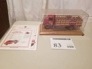 lot 83 image: 124 Scale 1938 GMC Cab Over Engine Delivery Truck Die-cast Metal Replica Model by Danbury Mint