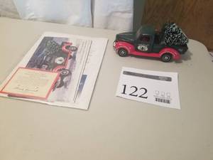 lot 122 image: 124 Scale 1940 Ford Pickup Truck #17315 Limited Edition Die-cast Metal Replica Model by Franklin Mint