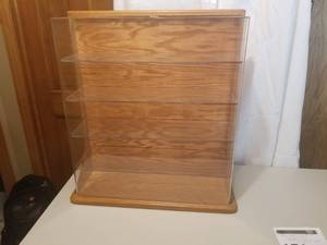 lot 176 image: Wood Display Case with Plexiglass Cover and Shelves
