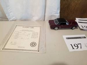lot 197 image: 124 Scale 1966 Ford Mustang Coupe Die-cast Metal Replica Model by Danbury Mint