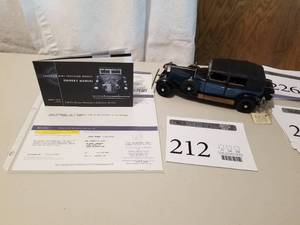 lot 212 image: 124 Scale 1929 Rolls-Royce Phantom I Phaeton Die-cast Metal Replica Model by Franklin Mint