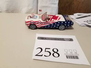 lot 258 image: 124 Scale 1964-12 Ford Mustang Convertible Die-cast Metal Replica Model