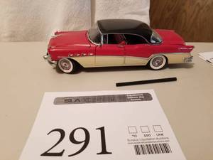 lot 291 image: 124 Scale 1956 Buick Roadmaster Riviera Sedan Die-cast Metal Replica Model by Danbury Mint