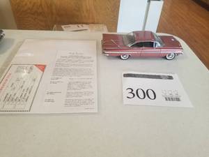 lot 300 image: 124 Scale 1959 Chevrolet Impala Coupe Die-cast Metal Replica Model