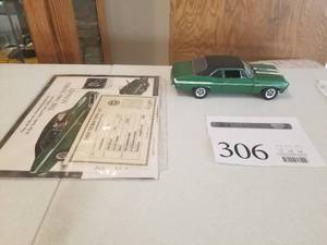 lot 306 image: 124 Scale 1969 Chevrolet Yenko Nova 427 Coupe Die-cast Metal Replica Model by Danbury Mint